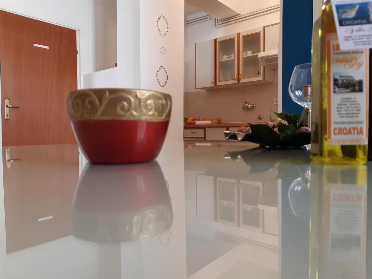 Apartments Gaj Бродарика Екстериор снимка