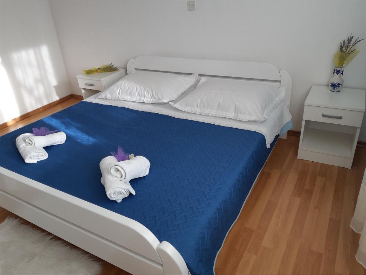 Apartments Gaj Бродарика Екстериор снимка