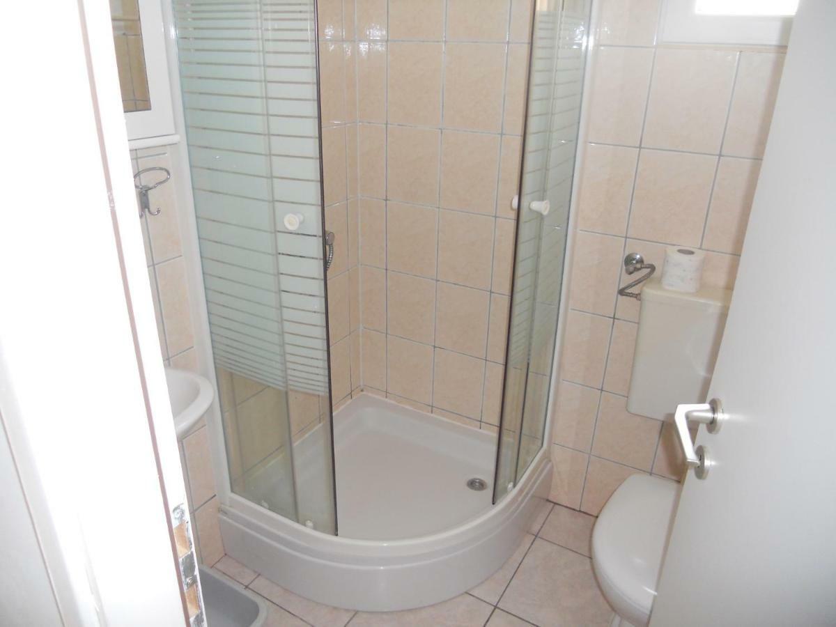 Apartments Gaj Бродарика Екстериор снимка