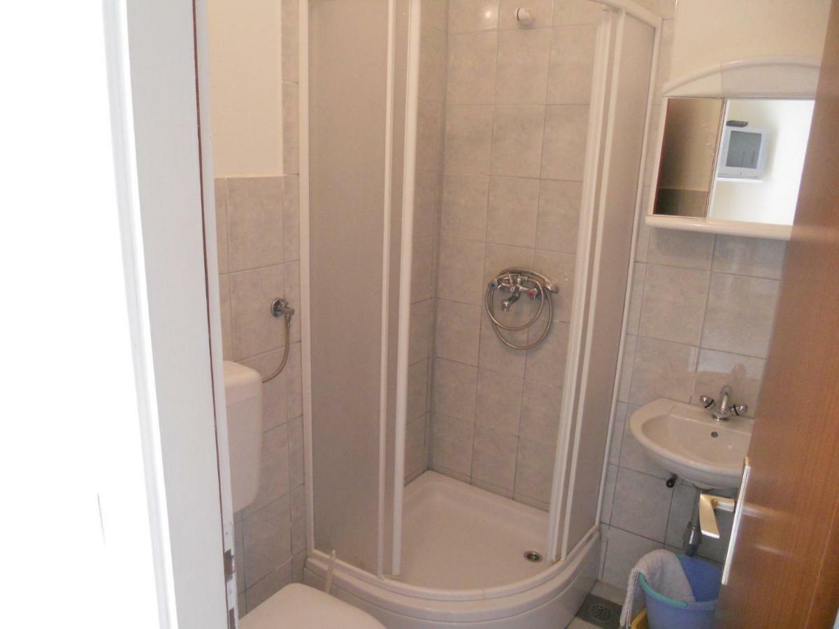 Apartments Gaj Бродарика Екстериор снимка
